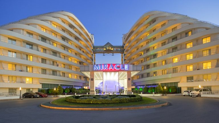 Revelion in Antalya - Miracle Resort Hotel 5*