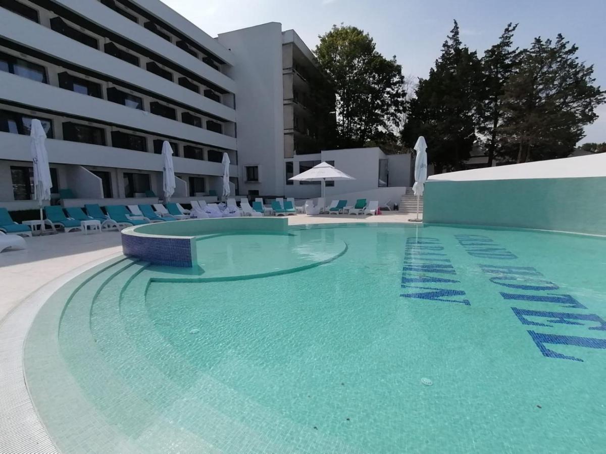 Litoralul Romanesc - Grand Hotel Caraiman 4* by Perfect Tour