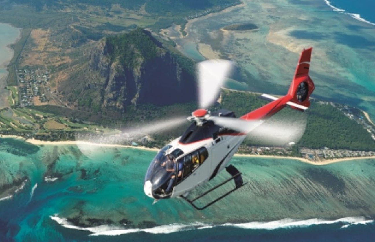 Zbor de 45 de minute cu elicopterul în Mauritius by Perfect Tour