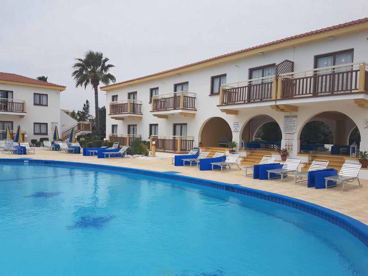 Sarbatori pascale in Cipru - Cosmelenia Hotel Apartments 3* by Perfect Tour