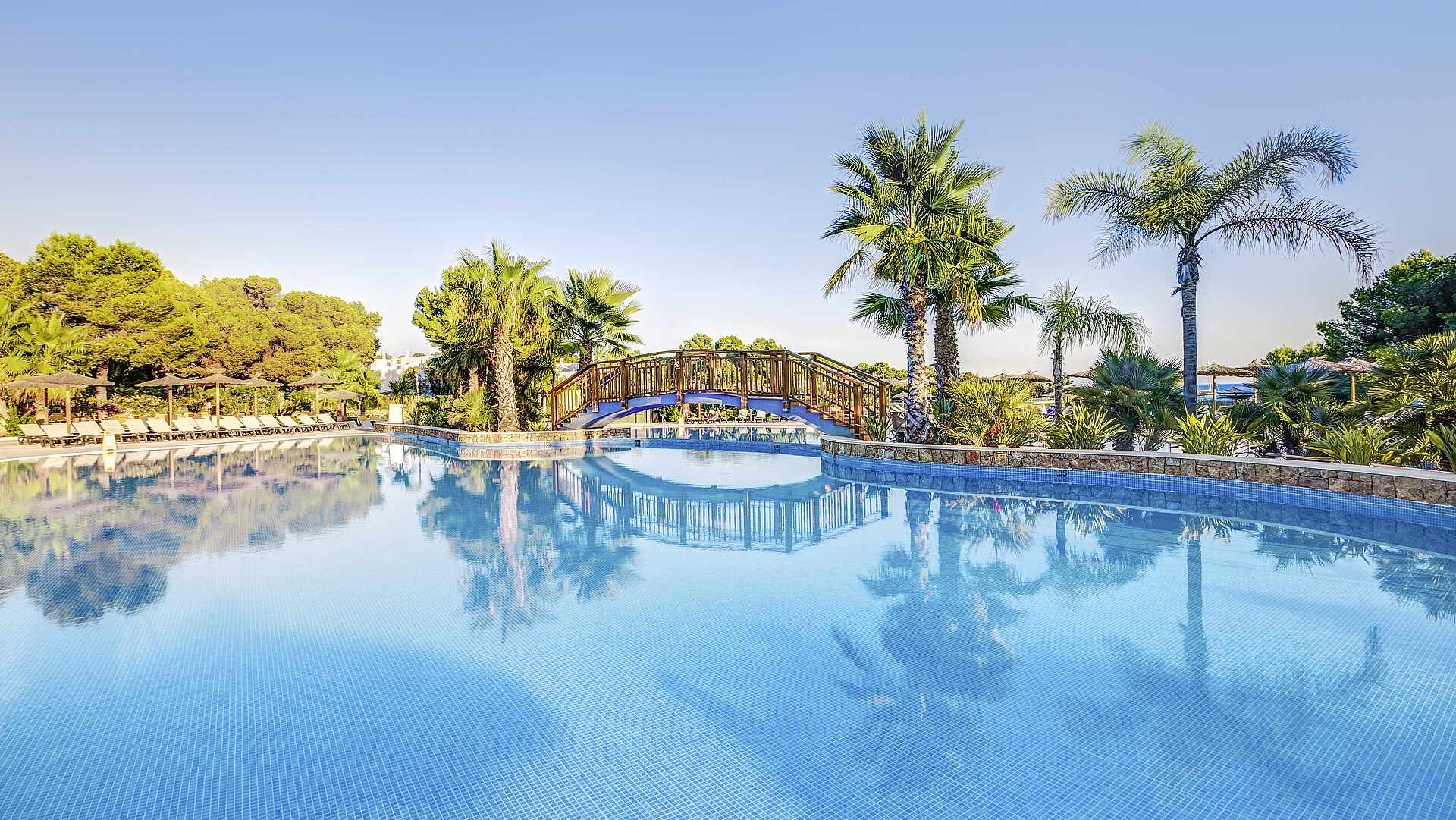 TUI MAGIC LIFE Cala Pada 4* by Perfect Tour