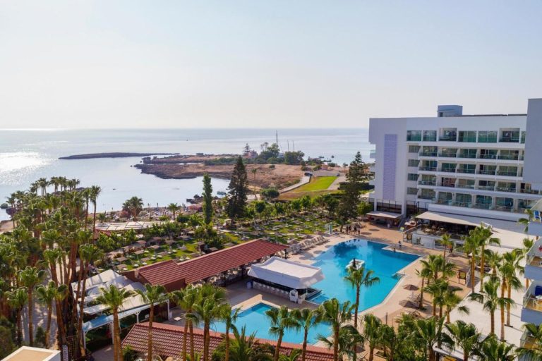 Cavo Maris Beach Hotel 4*