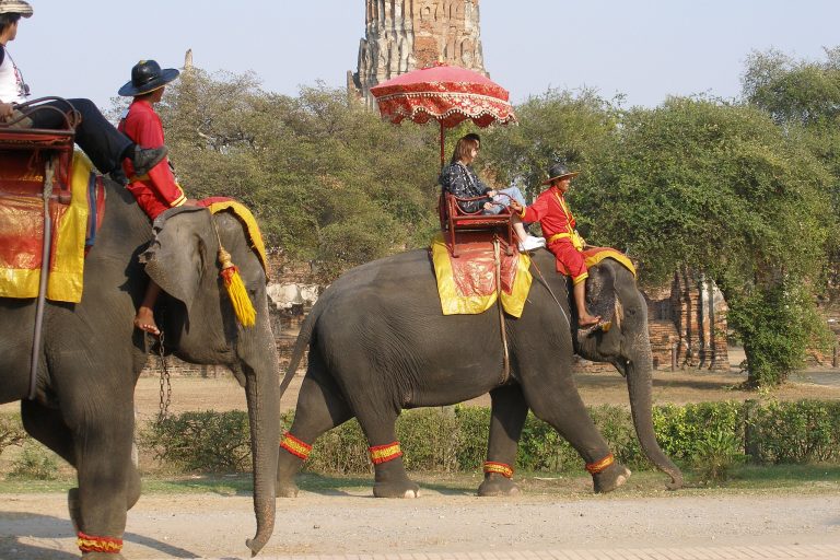 Circuit complet Thailanda: temple, elefanți și plaje tropicale (circuit privat, 12 zile / 9 nopți)