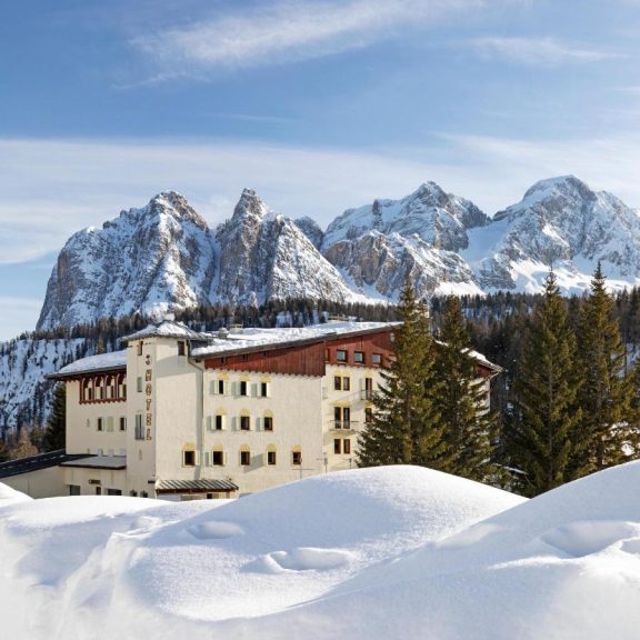 B&B Hotel Passo Tre Croci Cortina 3*