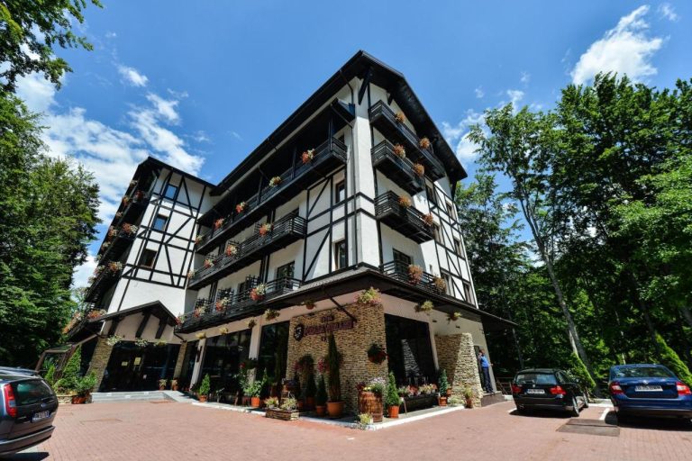 Sarbatori Pascale pe Transfagarasan - Posada Vidraru Hotel 4*